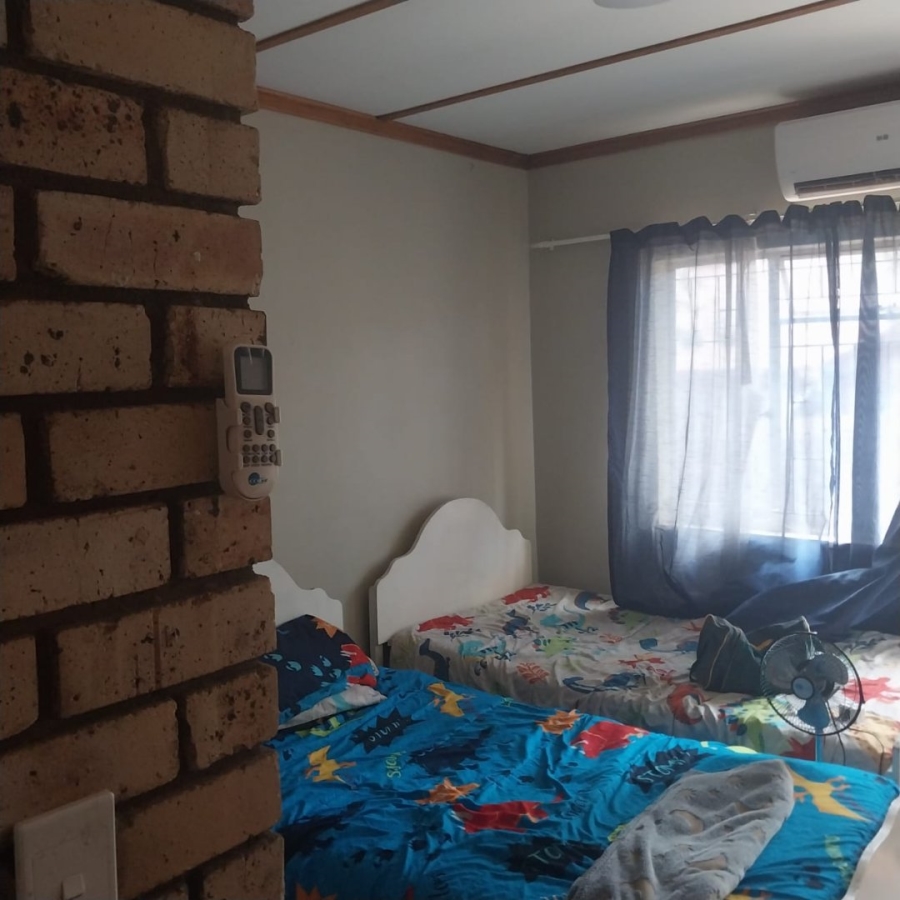4 Bedroom Property for Sale in El Toro Park Northern Cape
